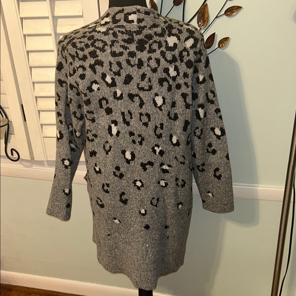 Nine West Gray Leopard Cardigan - Picture 6 of 6